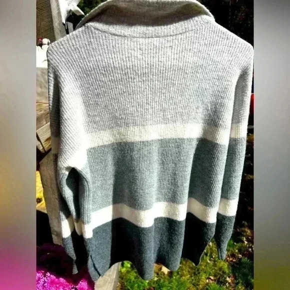 LOFT Gray & White Striped Quarter Zip Tunic Sweater Womens XS - Picture 2 of 4
